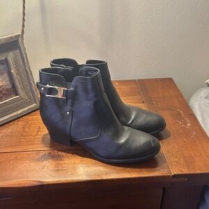 Unisa Black Quilted Ankle Booties